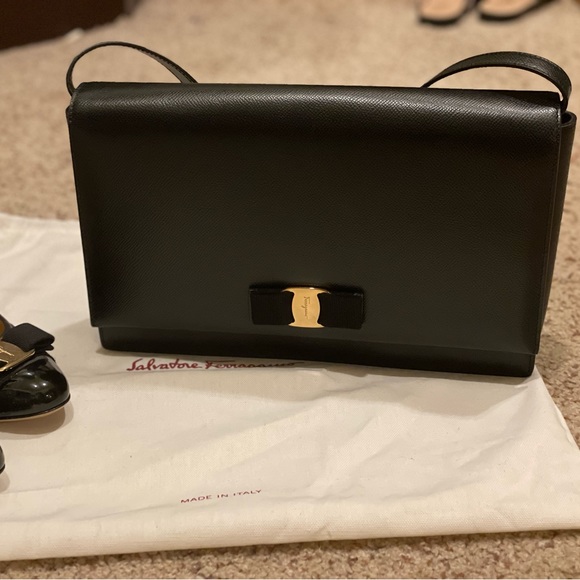 Salvatore Ferragamo Ginny Oscore Black leather bag, NWT - Picture 3 of 10